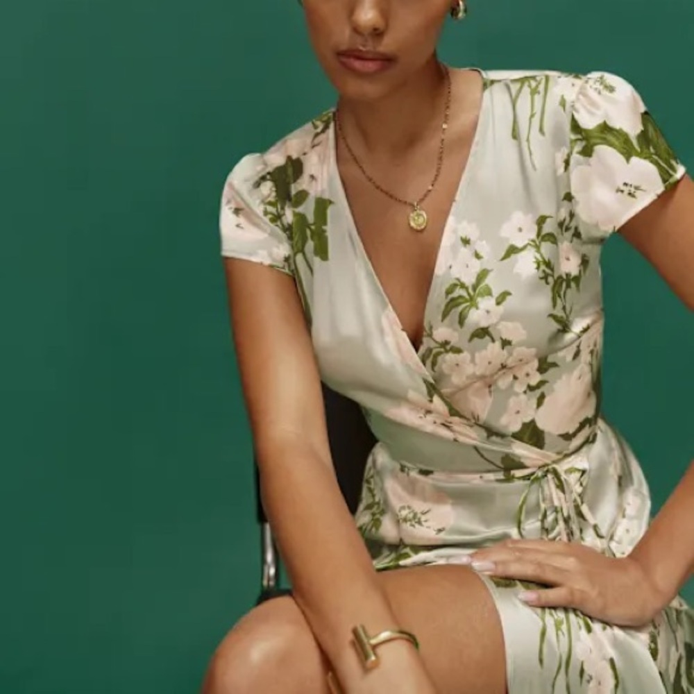 NWOT- Reformation Kiana Silk Wrap Dress in Tarragon Floral Print Size XS
